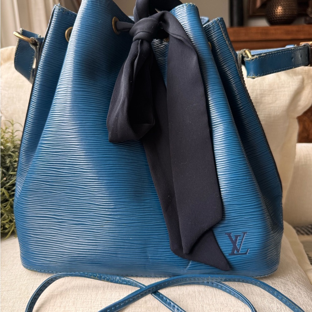 Louis Vuitton Blue Shoulder Bag